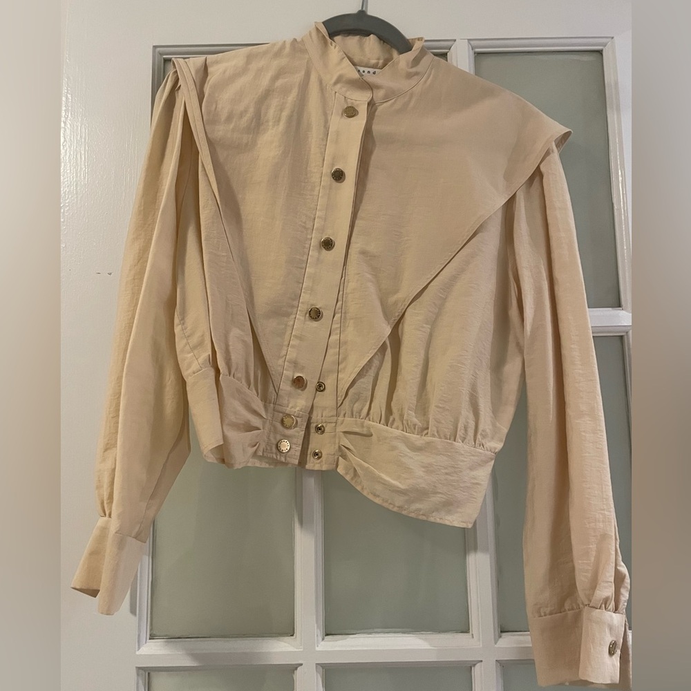 NWOT: Sandro Top